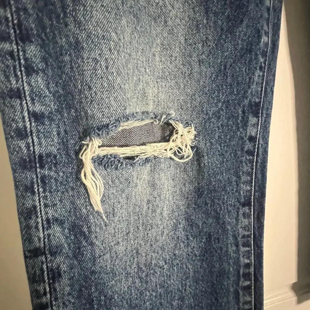 Gap Men’s Original Fit Medium Wash Distressed‎ Buttonfly Denim Jeans- Size 31x30